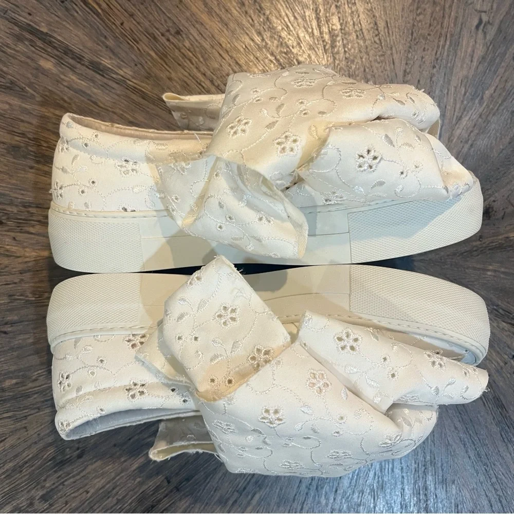 Joshua Sanders White Eyelet Bow Slip-On Sneakers‎ – Size 36 (US 6)